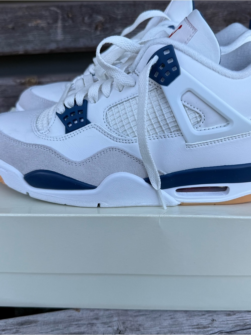 Jordan 4 SB - Picture 4 of 7